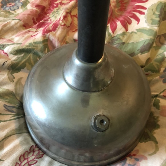 ANTIQUE 20-30’s COLEMAN Lamp Co Wichita Kansas USA Silver Fuel Base Vessel RARE - Picture 10 of 16